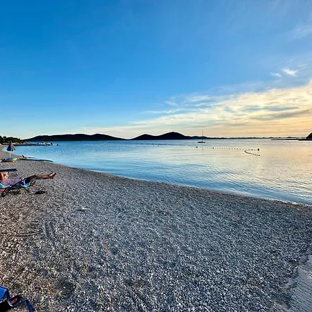 בית נופש Sunset Serenity With Onsite Pool And Only 3min From