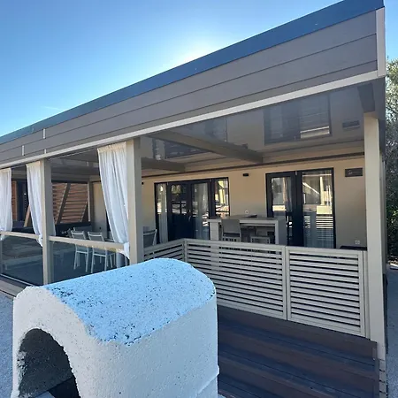 Sunset Serenity With Onsite Pool And Only 3min From