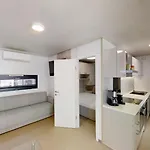 Sunset Serenity With Onsite Pool And Only 3min From Semesterbostad *