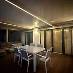 Sunset Serenity With Onsite Pool And Only 3min From Semesterbostad