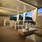 Sunset Serenity With Onsite Pool And Only 3min From Semesterbostad *