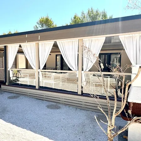 Sunset Serenity With Onsite Pool And Only 3min From *