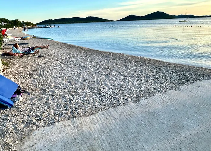 Sunset Serenity With Onsite Pool And Only 3min From Drage