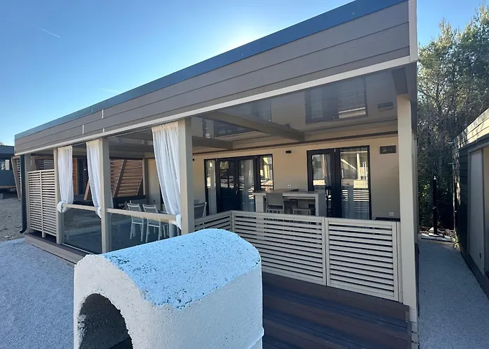 Sunset Serenity With Onsite Pool And Only 3min From