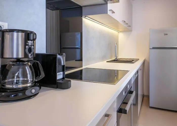 Semesterbostad Sunset Serenity With Onsite Pool And Only 3min From *